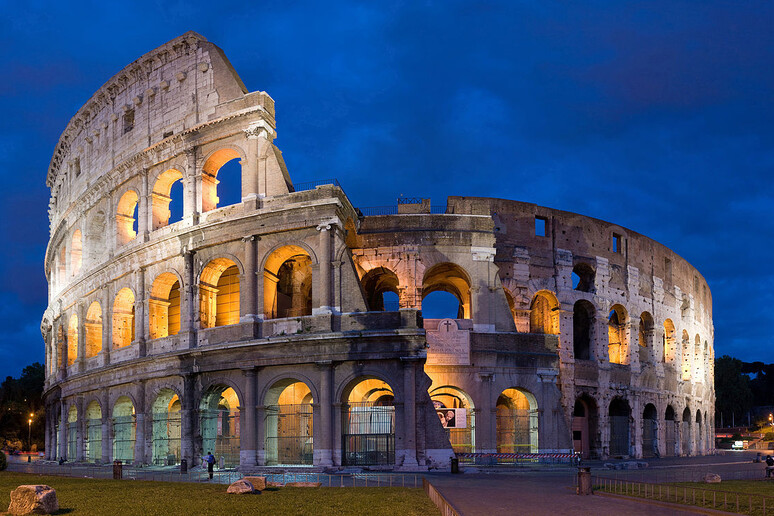 Trovato il terremoto che nel V secolo ha danneggiato il Colosseo (fonte: Diliff) - RIPRODUZIONE RISERVATA