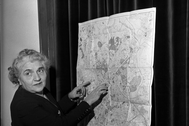 Una foto della senatrice Lina Merlin datata 12 marzo 1956 - RIPRODUZIONE RISERVATA