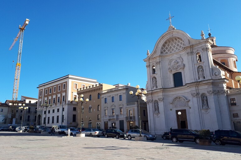 L 'Aquila, piazza Duomo - RIPRODUZIONE RISERVATA