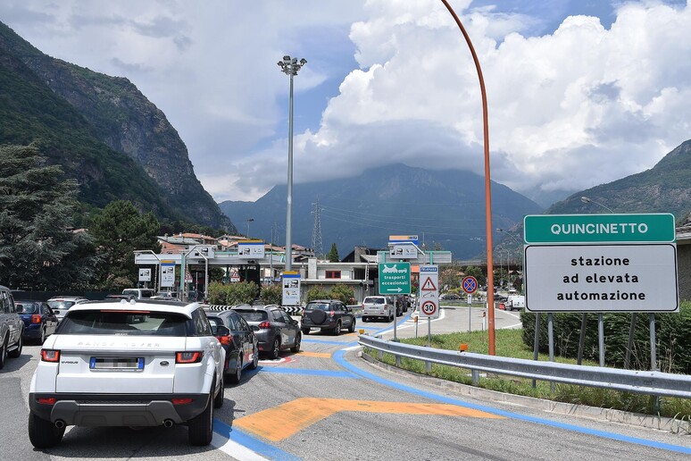 Autostrada Torino-Aosta - RIPRODUZIONE RISERVATA