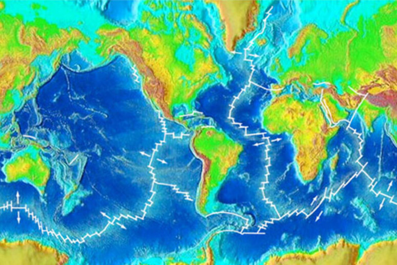 Mappa delle dorsali oceaniche (fonte: NOOA) - RIPRODUZIONE RISERVATA