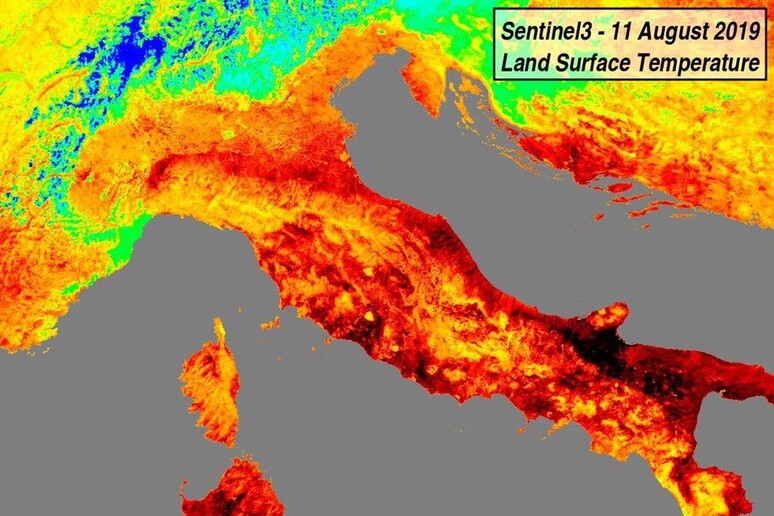 La mappa dell’Italia incandescente (fonte: Copernicus EMS) - RIPRODUZIONE RISERVATA
