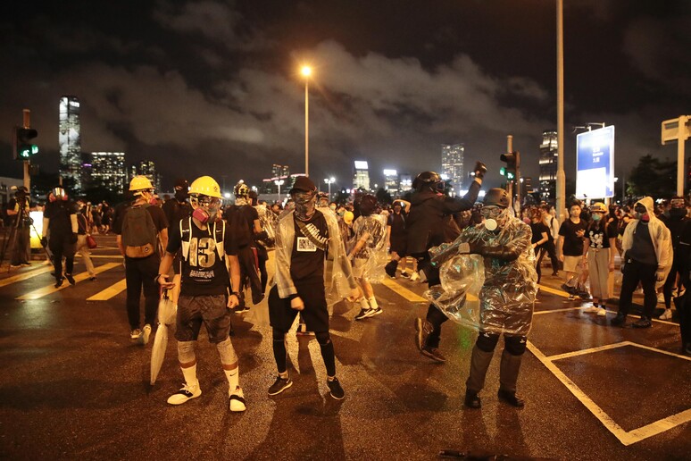 Proteste a Hong Kong © ANSA/AP
