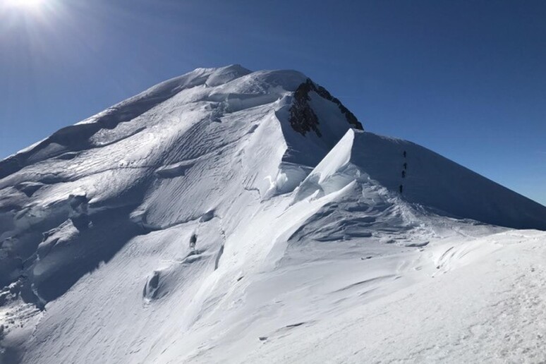 Un 'immagine del Monte Bianco - RIPRODUZIONE RISERVATA