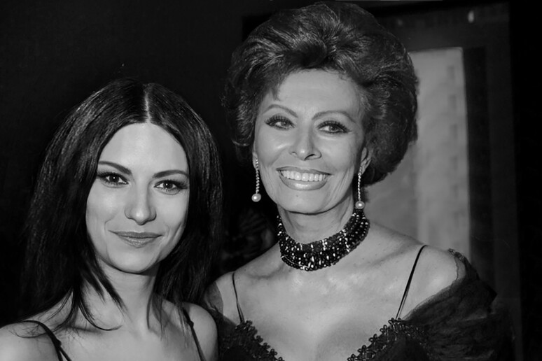 Laura Pausini, esce Io sì (seen), tema del film La vita davanti a sé con Sophia Loren - RIPRODUZIONE RISERVATA