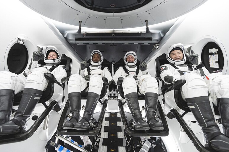 I membri dell 'equipaggio della missione Crew-1 durante l 'addestramento (fonte: SpaceX) - RIPRODUZIONE RISERVATA
