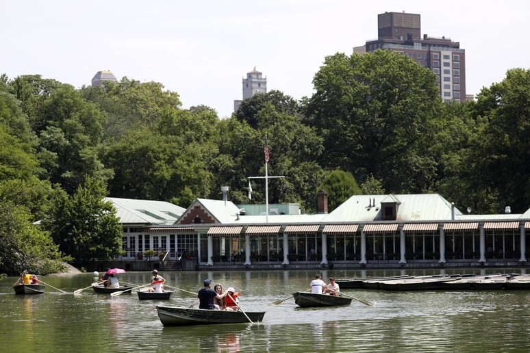Miliardario salva ristorante Central Park da chiusura - RIPRODUZIONE RISERVATA