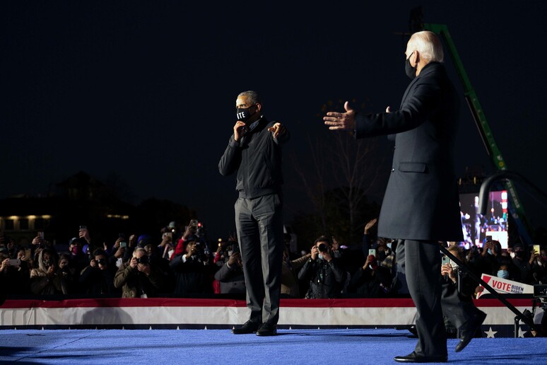 Obama in tour elettorale con Biden © ANSA/AFP