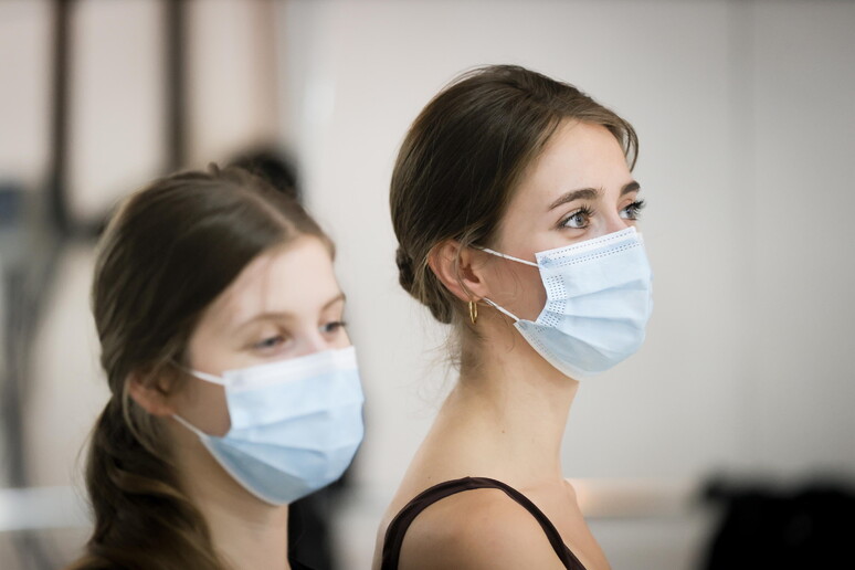 Coronavirus pandemic in Kosovo © ANSA/EPA