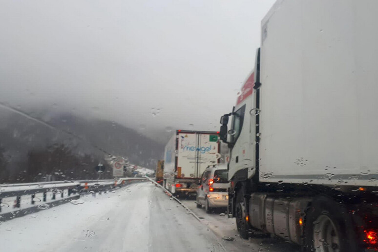 Neve in Liguria:Toti, P.civile in campo dopo ok Prefettura - RIPRODUZIONE RISERVATA