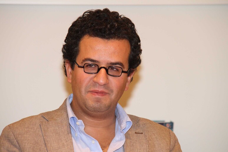 Lo scrittore libico Hisham Matar - RIPRODUZIONE RISERVATA