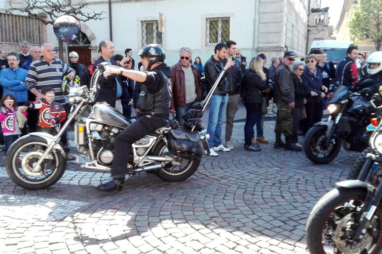 Turismo: benedizione delle moto a Trento, in oltre 6.000 - RIPRODUZIONE RISERVATA