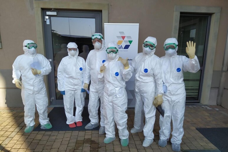 Coronavirus: pazienti Bergamo dimessi in hotel per quarantena - RIPRODUZIONE RISERVATA