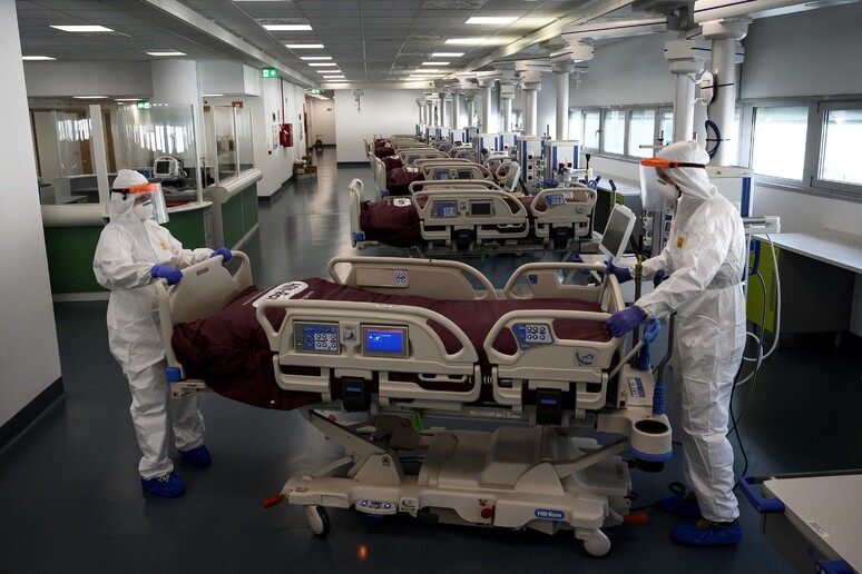 Coronavirus: Piemonte apre ospedale Verduno,domani operativo © ANSA/AFP