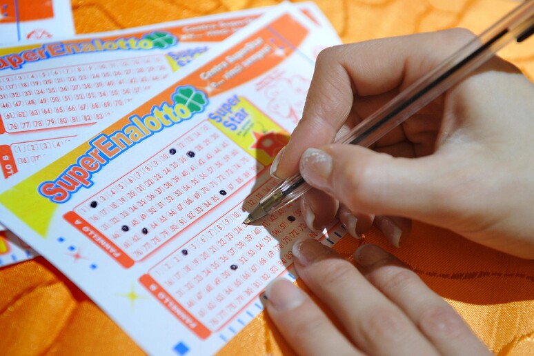 Lotto e il Superenalotto - RIPRODUZIONE RISERVATA