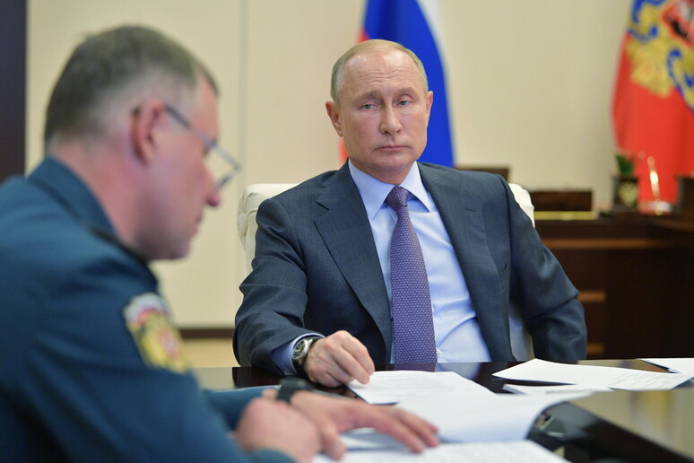 Il Cremlino rassicura: Putin non si è nascosto in un bunker © ANSA/EPA