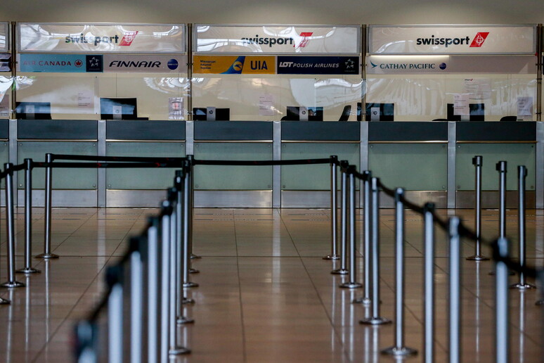 Nuovo focolaio di coronavirus all 'aeroporto di Liegi © ANSA/EPA