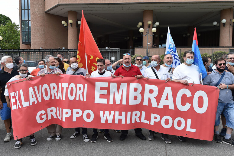 Una foto di archivio della  protesta dei lavoratori Embraco - RIPRODUZIONE RISERVATA