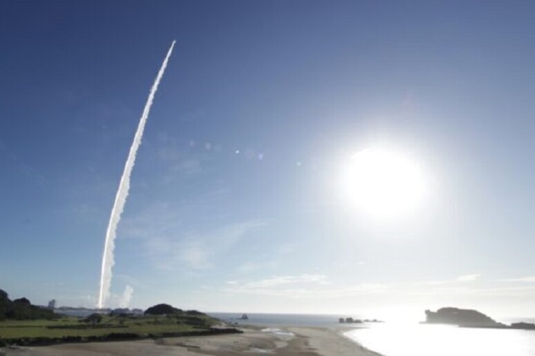 Il lancio di Hope, la prima missione degli Emirati Arabi Uniti diretta a Marte, dalla base giapponese di Tanegashima (fonte:JAXA) - RIPRODUZIONE RISERVATA