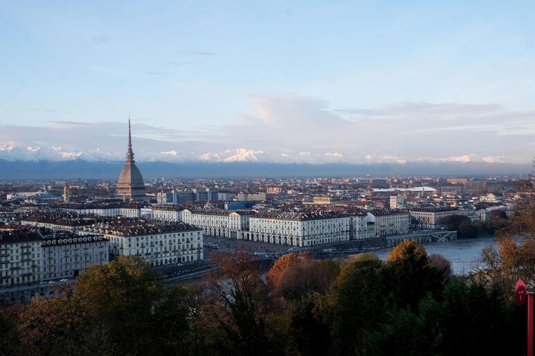 Una veduta di Torino in una foto di archivio - RIPRODUZIONE RISERVATA