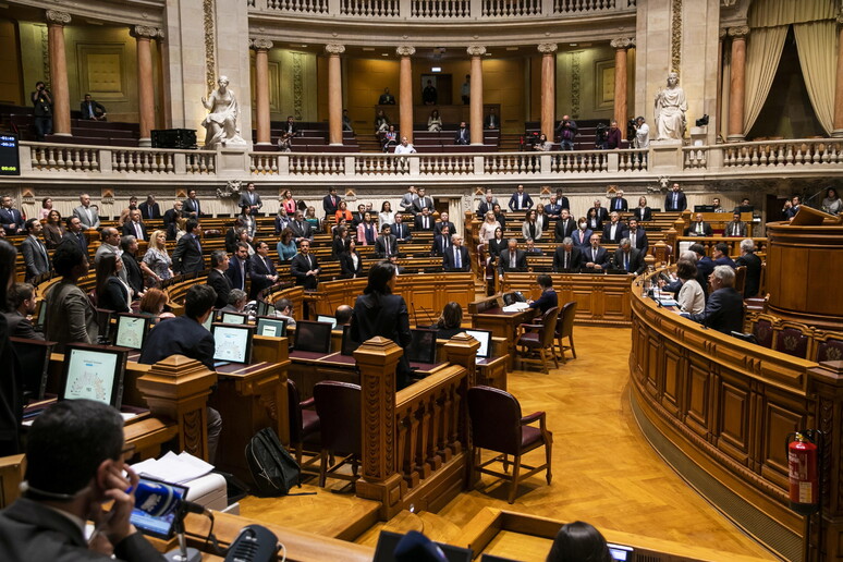 Parlamento Portogallo approva eutanasia - RIPRODUZIONE RISERVATA