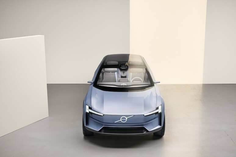 Volvo Concept Recharge, è il  'manifesto ' del futuro © ANSA/Volvo