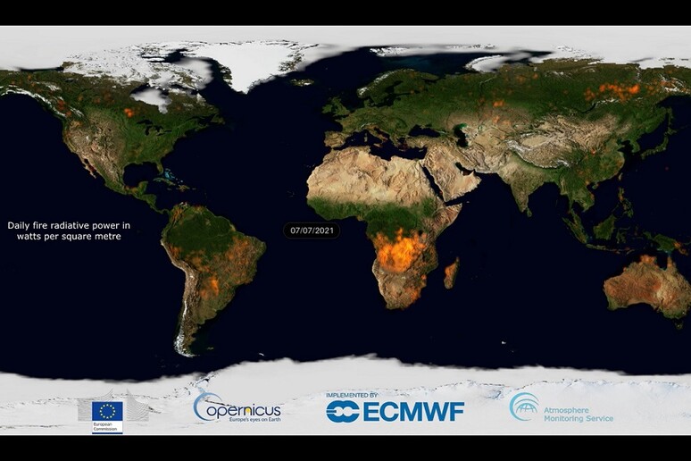 Il 2021 è stato un anno nero per gli incendi a livello globale con emissioni record (fonte: Copernicus Atmosphere Monitoring Service/ECMWF) - RIPRODUZIONE RISERVATA