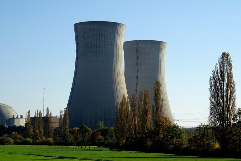 Una centrale nucleare (fonte: Kurt K. da Pixabay) - RIPRODUZIONE RISERVATA
