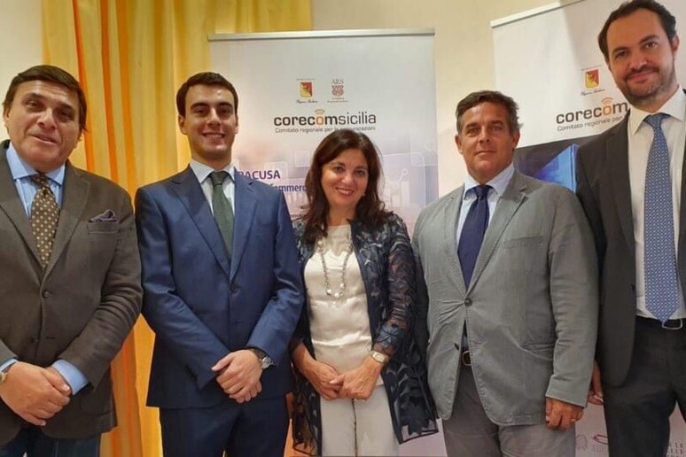 Il comitato del Corecom Sicilia, al centro la presidente Maria Astone - RIPRODUZIONE RISERVATA