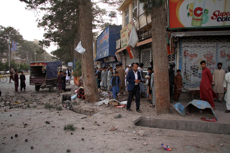 Road Mine explosions in Herat © ANSA/EPA