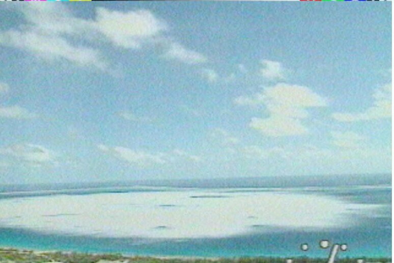 Un test nucleare francese del 1995 sotto all 'atollo di Fangataufa, Polinesia francese - RIPRODUZIONE RISERVATA