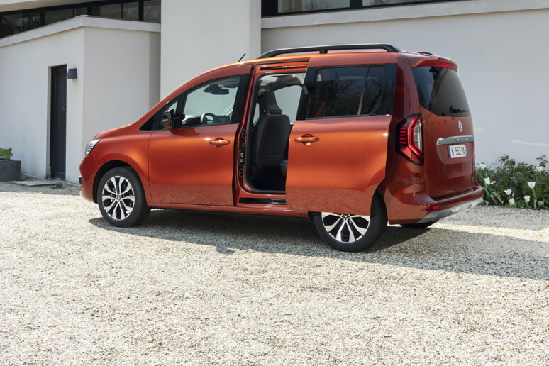 Renault Kangoo, multispazio evoluzione del viaggiare comodi © ANSA/Renault Press ANSA