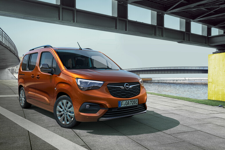 Opel, al via ordini per Combo e-Life: arriverà in autunno - RIPRODUZIONE RISERVATA