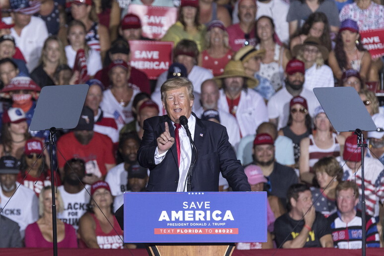 L 'ex presidente Usa Donald J. Trump a Sarasota, Florida © ANSA/EPA