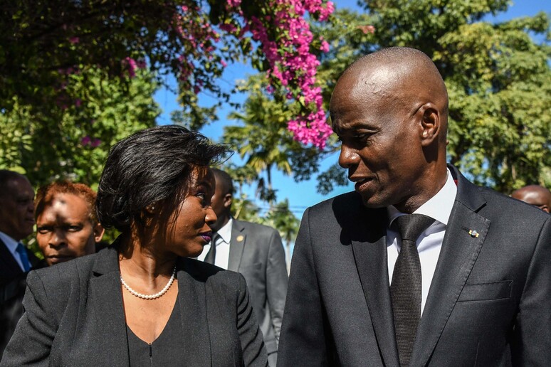 Il presidente assassinato di haiti, Jovenel Moise, con la moglie, Martine © ANSA/AFP