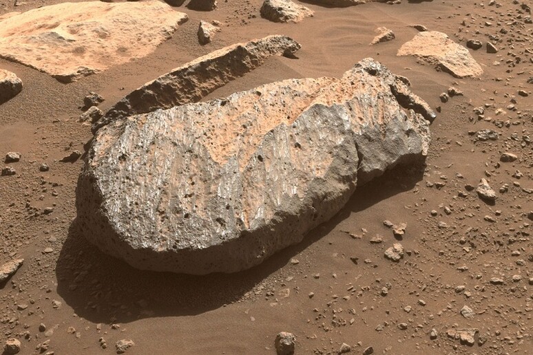 Perseverance mette nel mirino la roccia Rochette per il suo nuovo tentativo di campionamento (fonte: NASA/JPL-Caltech) - RIPRODUZIONE RISERVATA