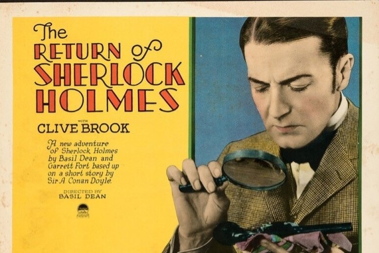 Ventimilarighesottoimari inGiallo, una copertina della mostra su Sherlock Holmes - RIPRODUZIONE RISERVATA