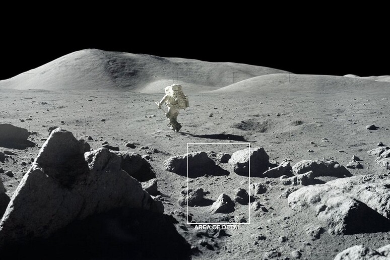 L’ombra di rocce e crateri lunari potrebbe nascondere acqua (fonte: NASA) - RIPRODUZIONE RISERVATA