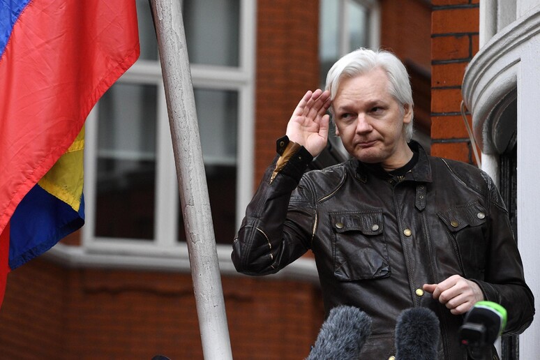 Il fondatore di Wikileaks Julian Assange in una immagine d 'archivio © ANSA/EPA