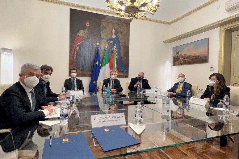 Musumeci incontra rettori università siciliane - RIPRODUZIONE RISERVATA