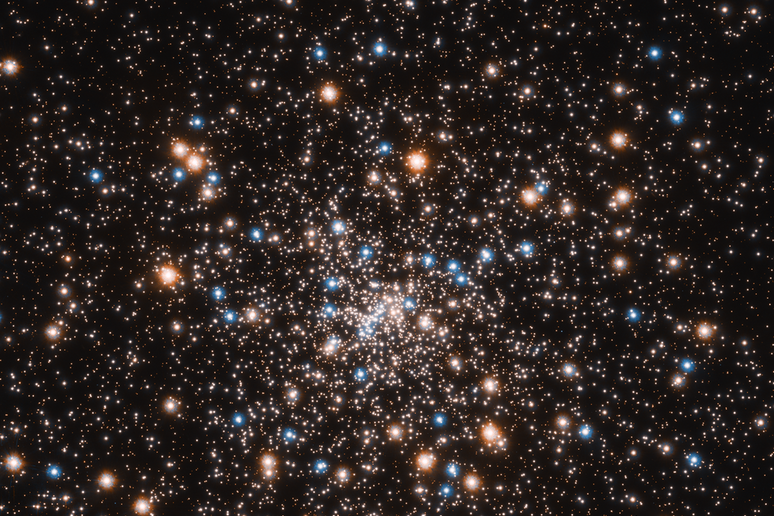 Una concentrazione di buchi neri vista dal telescopio spaziale Hubble (fonte: NASA, ESA, T. Brown, S. Casertano, J. Anderson/STScI) - RIPRODUZIONE RISERVATA