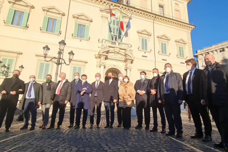 Quirinale: delegazione delle Regioni ha incontrato Mattarella - RIPRODUZIONE RISERVATA