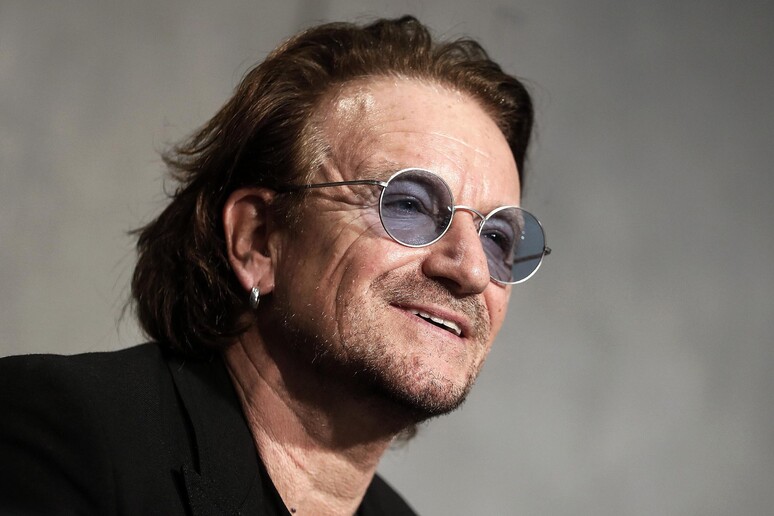 Una vita in 40 canzoni, ecco l 'autobiografia di Bono - RIPRODUZIONE RISERVATA