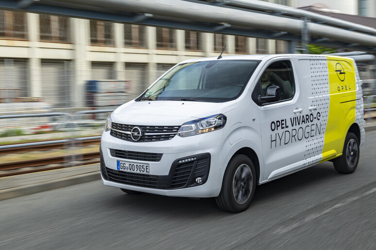 Opel Vivaro-e Hydrogen - RIPRODUZIONE RISERVATA