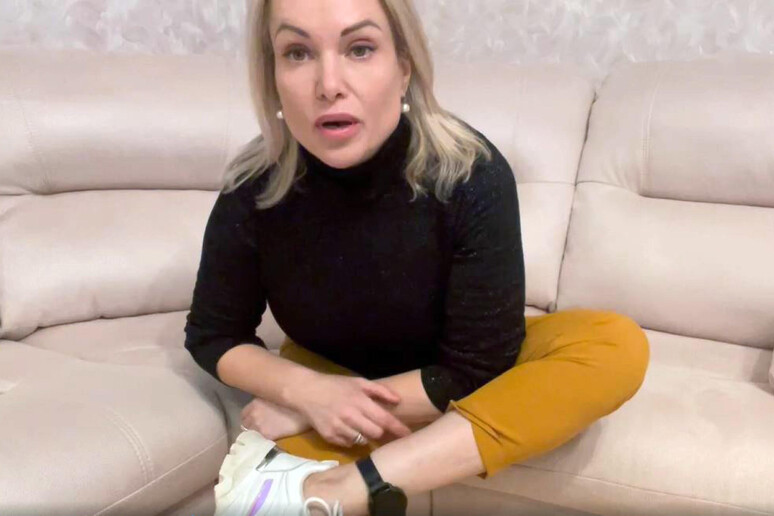 Frame video Marina Ovsyannikova - RIPRODUZIONE RISERVATA