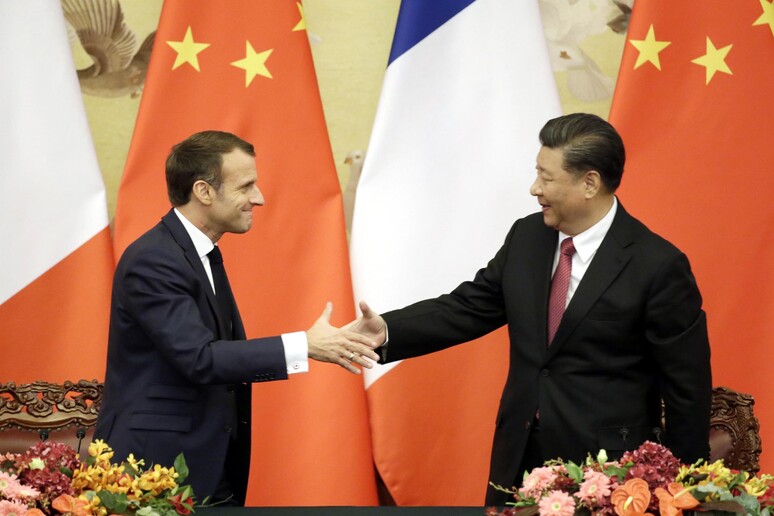 Emmanuel Macron e Xi Jinping - RIPRODUZIONE RISERVATA