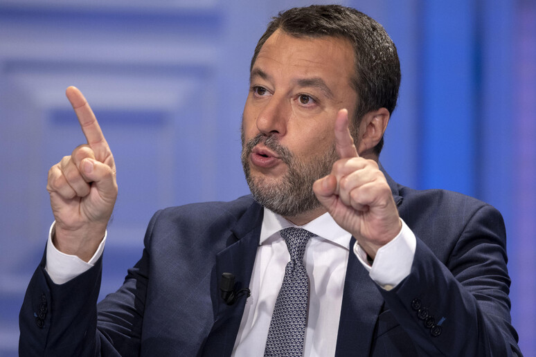 Salvini sui migranti:  'Sono viaggi organizzati, vanno stroncati ' - RIPRODUZIONE RISERVATA