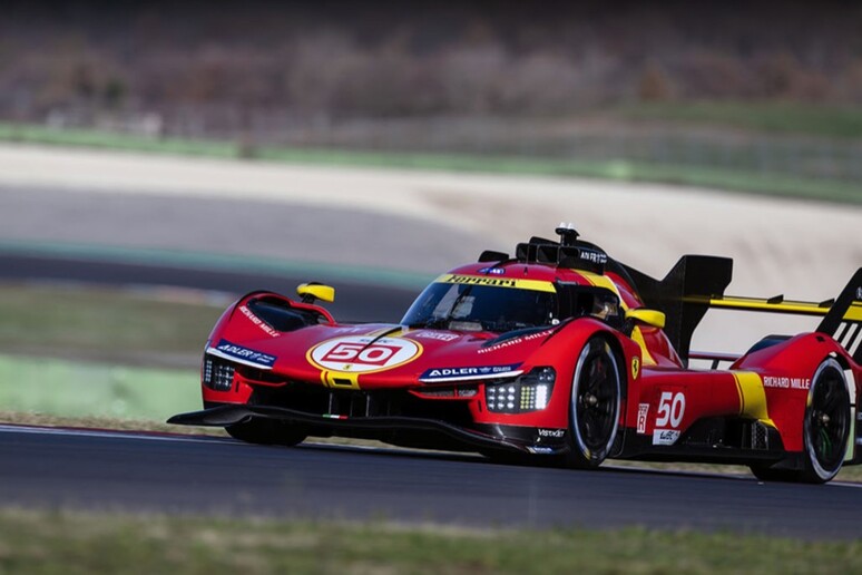 A Vallelunga l 	'ultimo test 2022 per la Ferrari 499P - RIPRODUZIONE RISERVATA