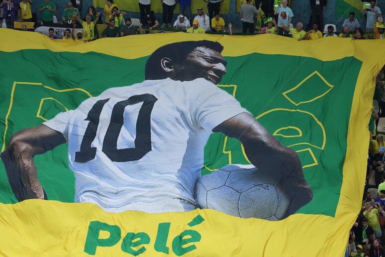 Le figlie di Pelé: Non rischia di morire, presto a casa - Notizie 