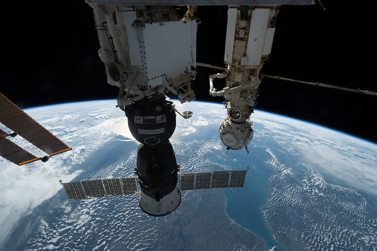 La navetta Soyuz Ms-22 agganciata alla Stazione spaziale internazionale (fonte: NASA) - RIPRODUZIONE RISERVATA